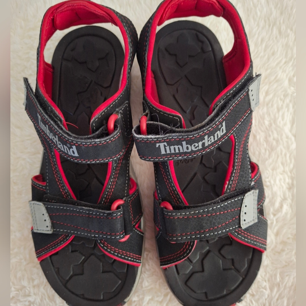 Timberland Kids Black and Red Sandals Size 4.